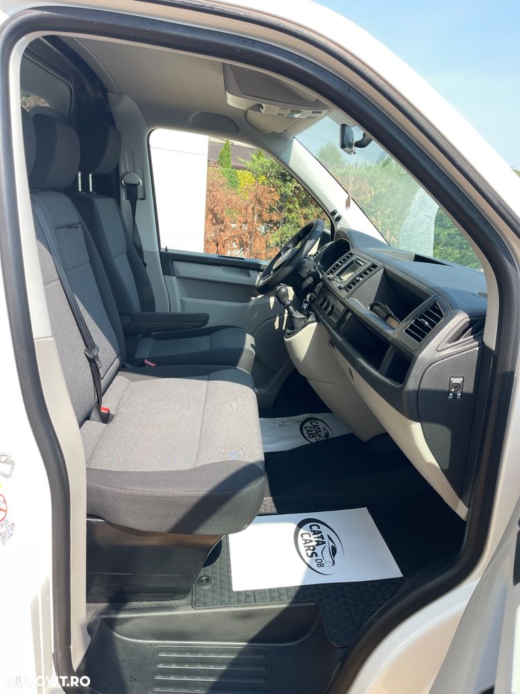 Volkswagen Transporter 2.0TDI - 24