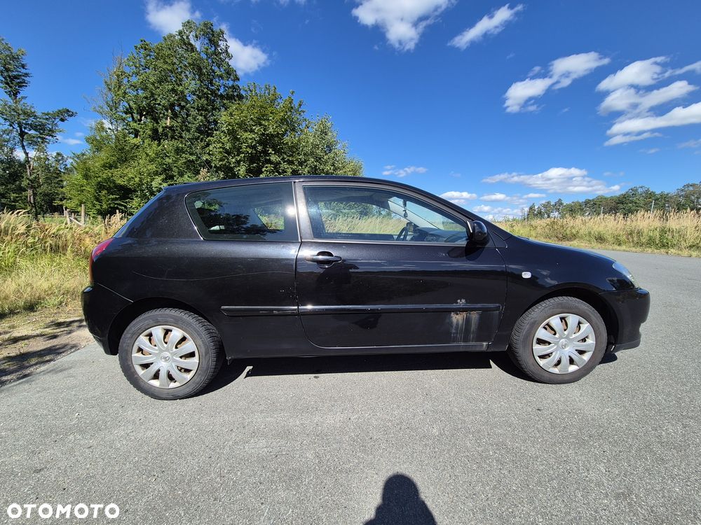 Toyota Corolla - 2