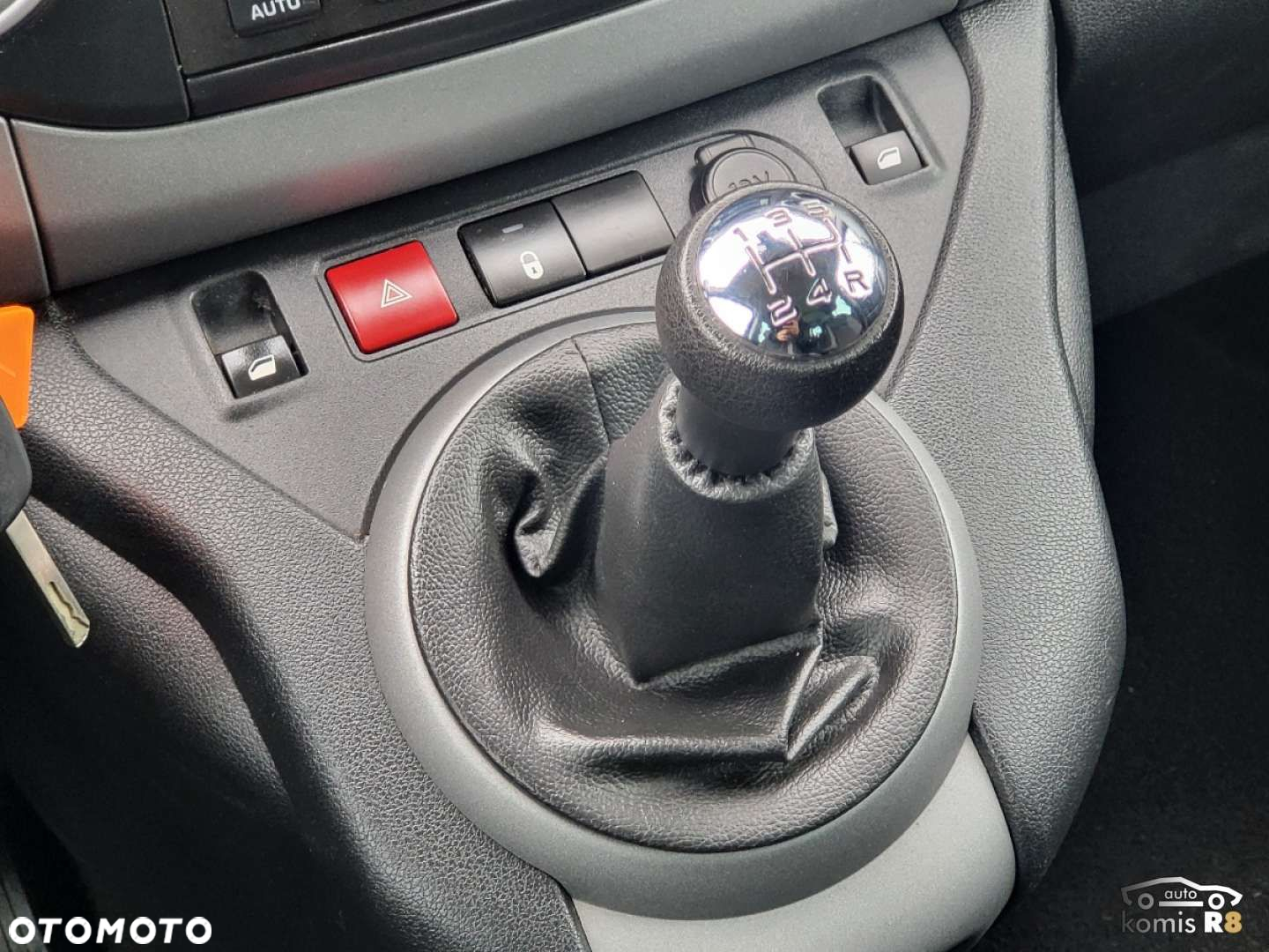 Peugeot Partner - 26