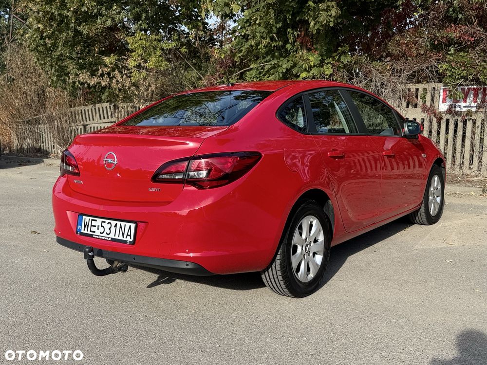 Opel Astra - 2