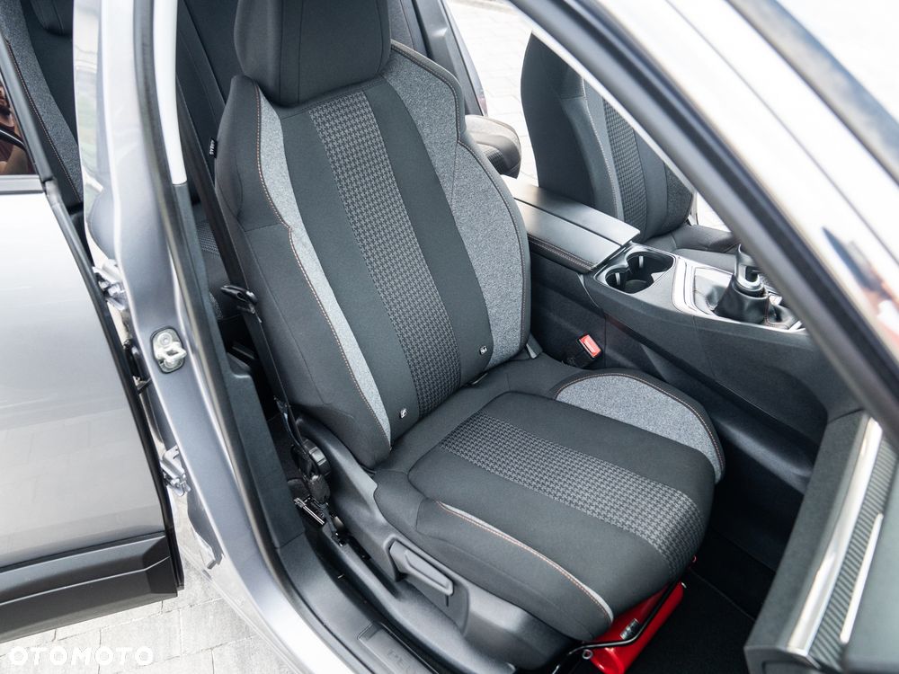 Peugeot 3008 PureTech 130 Stop & Start Active - 24