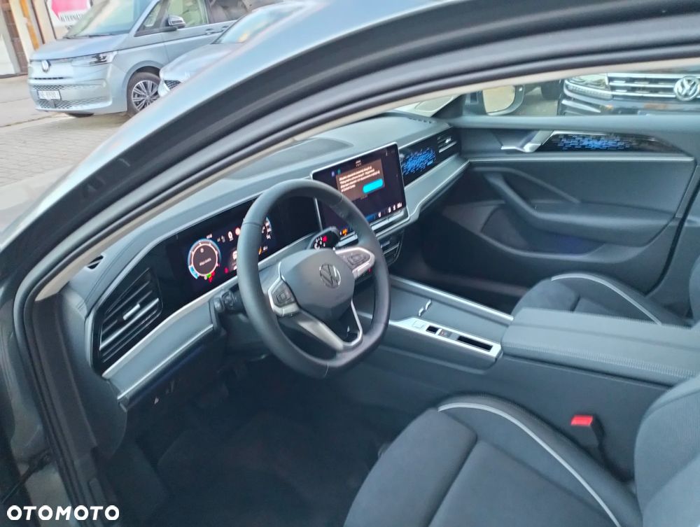 Volkswagen Passat 2.0 TDI EVO Business DSG - 9