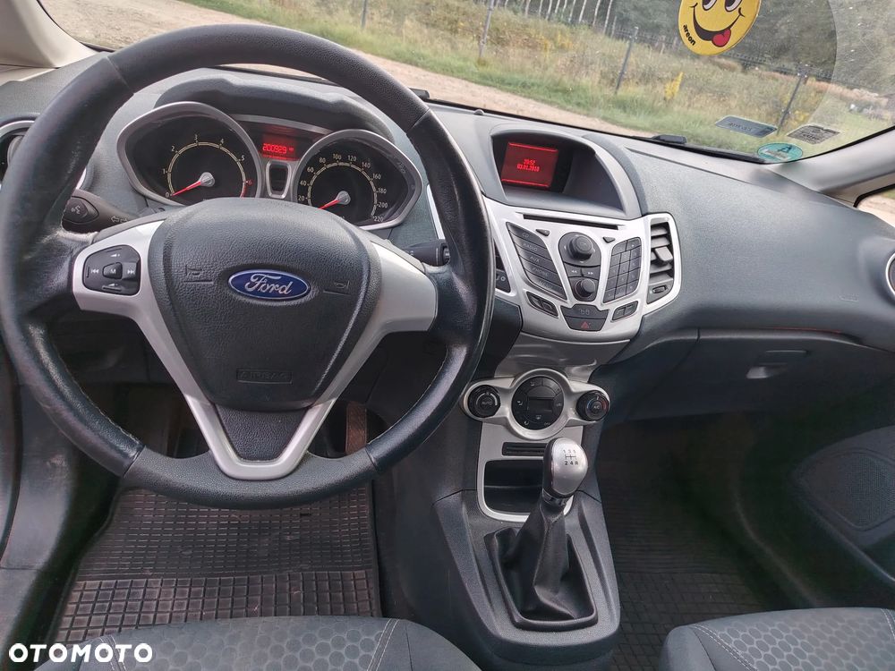 Ford Fiesta 1.4 Ghia - 6