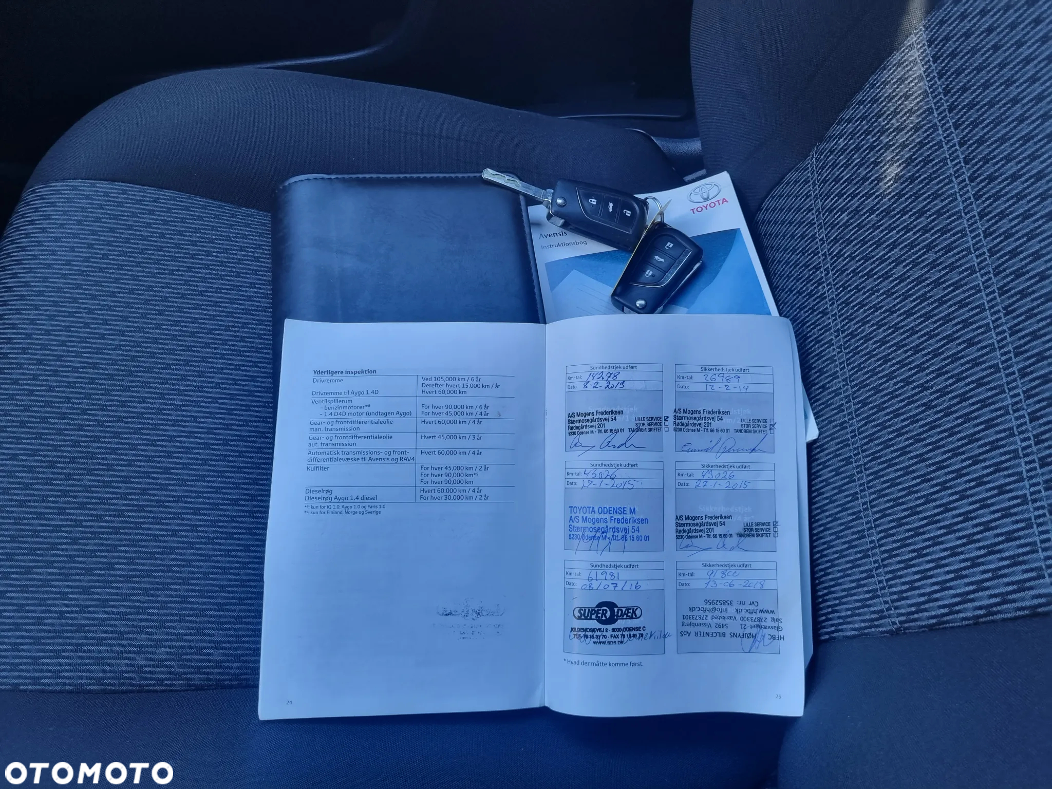 Toyota Avensis 1.8 Sol NAVI - 20