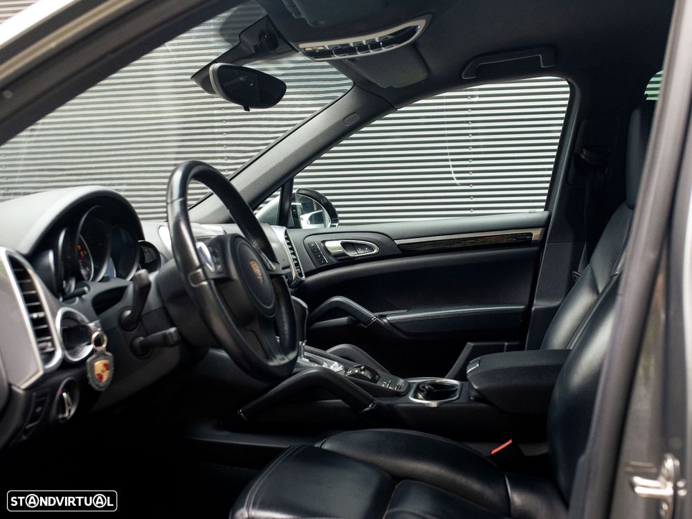 Porsche Cayenne II - 30