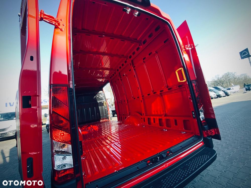 Iveco Daily/Furgon L4H2/3.0L/OD RĘKI /kolor/różne opcje/Dealer IVECO - 7