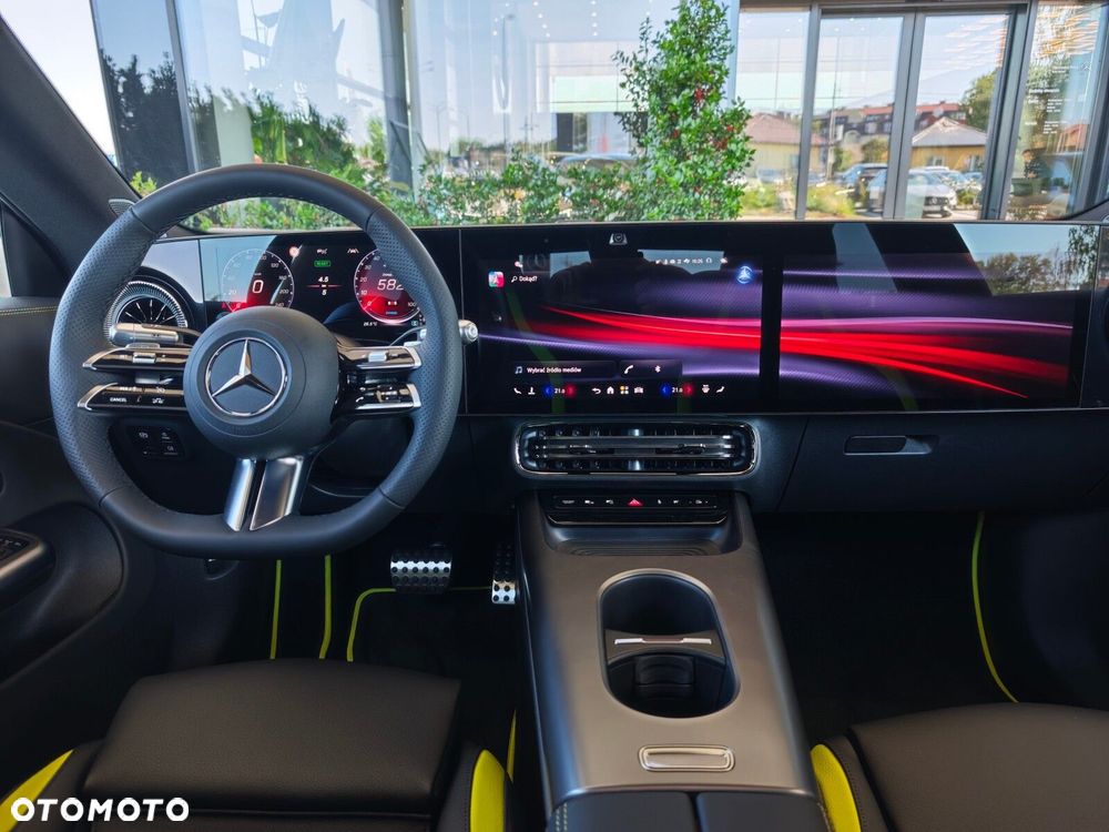 Mercedes-Benz CLA - 18