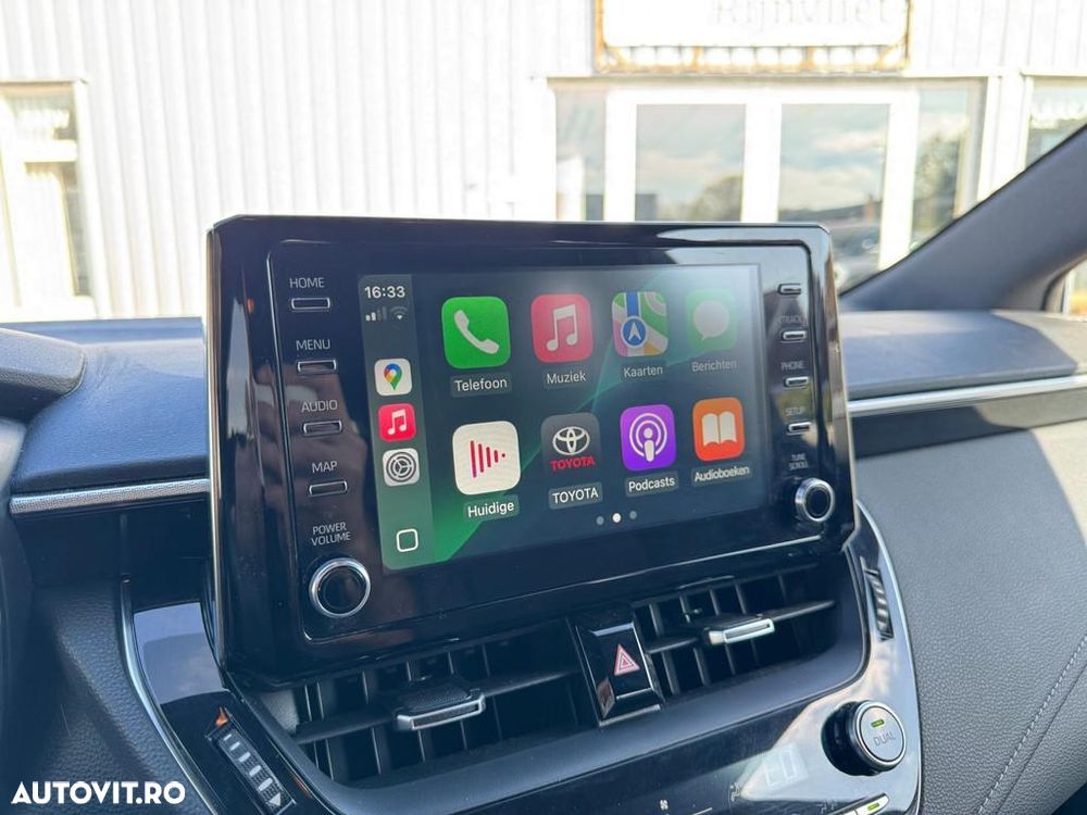 Toyota Corolla 1.8 HSD Business - 29