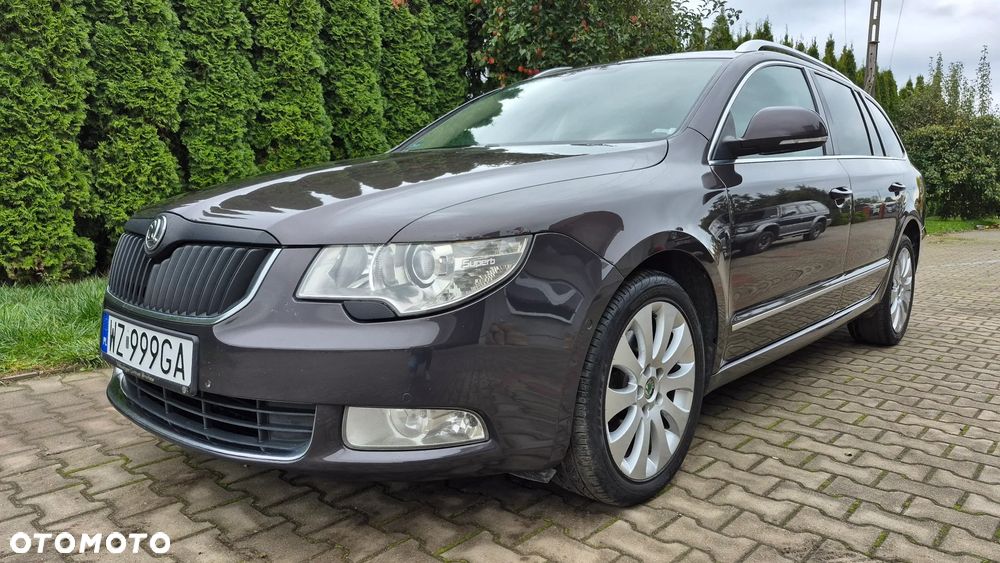 Skoda Superb 2.0 TDI L&K DSG - 12