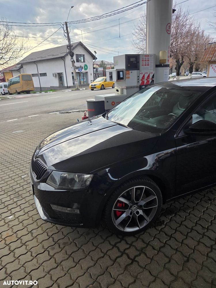 Skoda Octavia 2.0 TDI RS DSG - 10