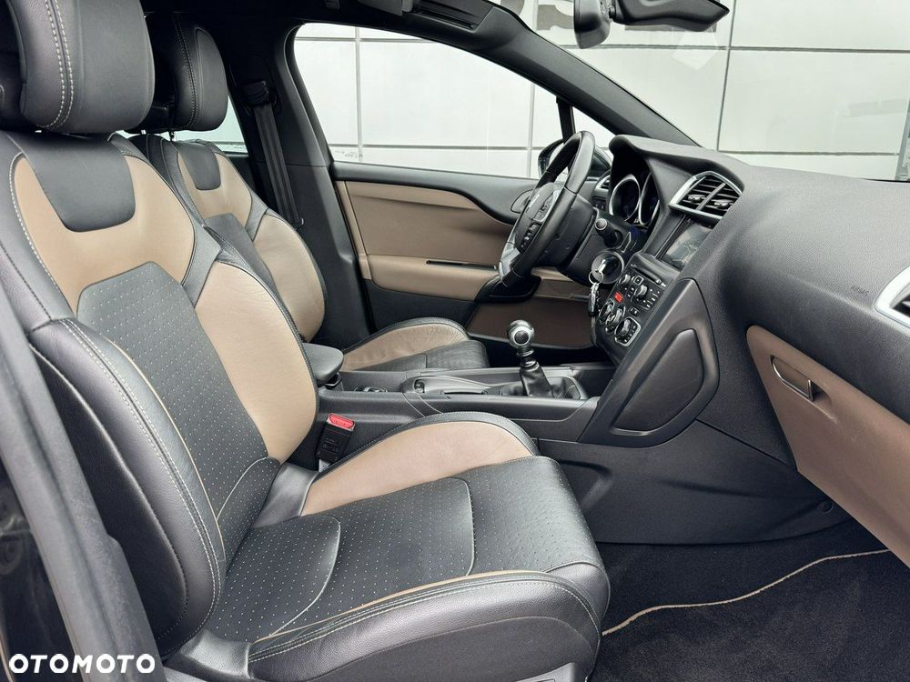 Citroën DS4 THP 200 SportChic - 22