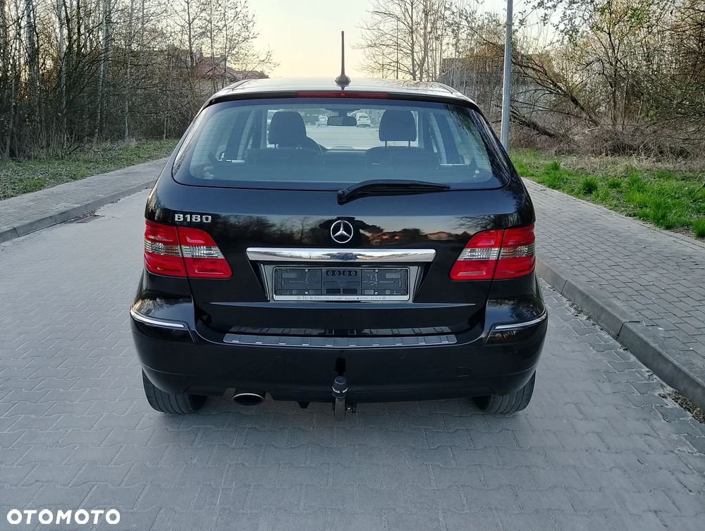 Mercedes-Benz Klasa B 180 BlueEFFICIENCY SPORT EDITION - 4