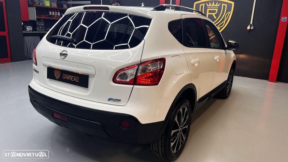 Nissan Qashqai 2013 photo 2