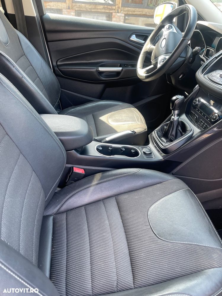 Ford Kuga 2.0 TDCi 2WD Titanium - 9