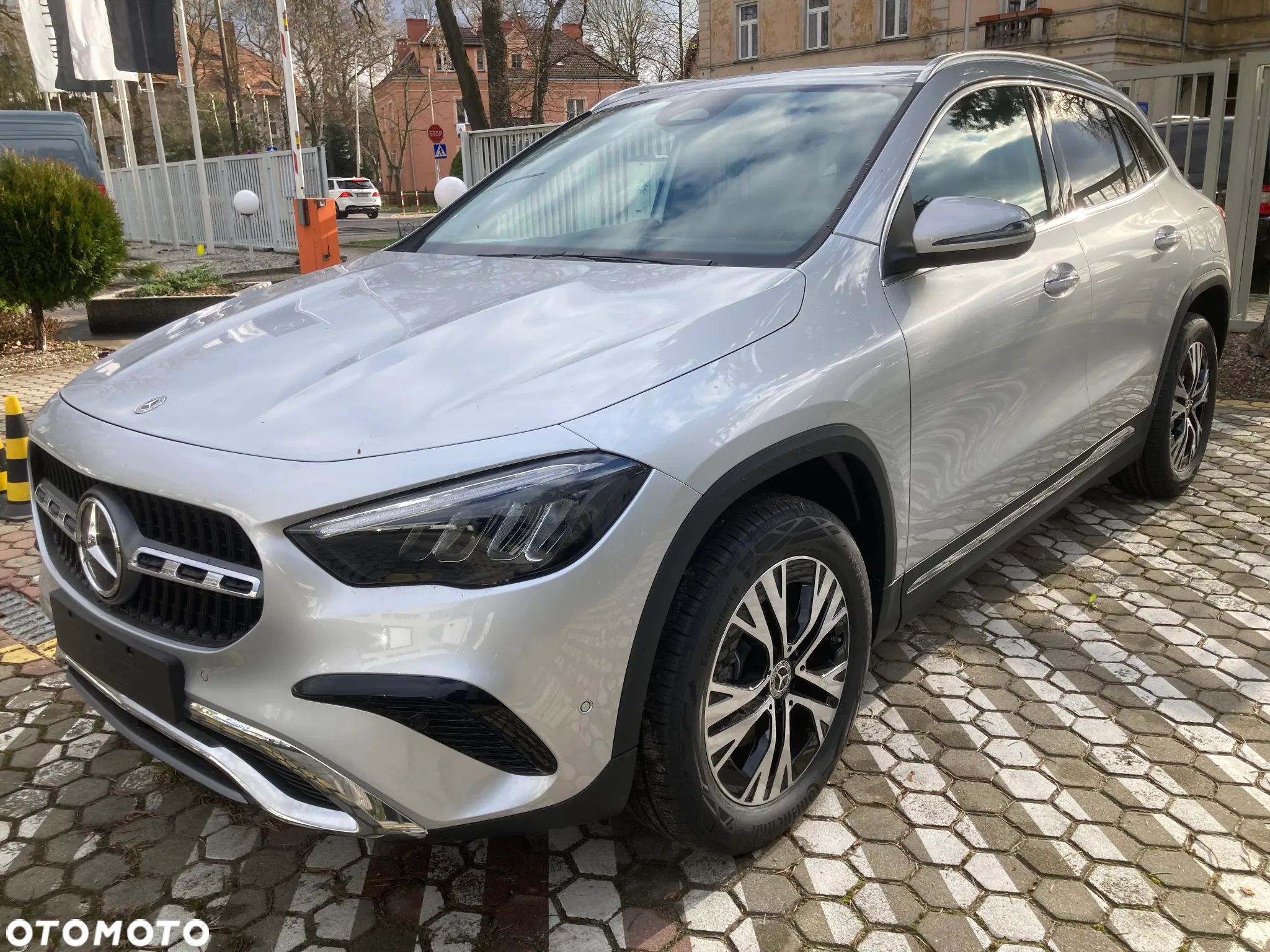 Mercedes-Benz GLA 200 d - 1