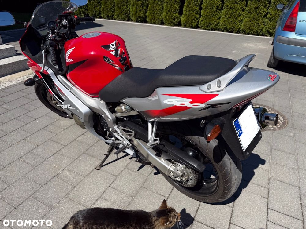 Honda CBR - 18