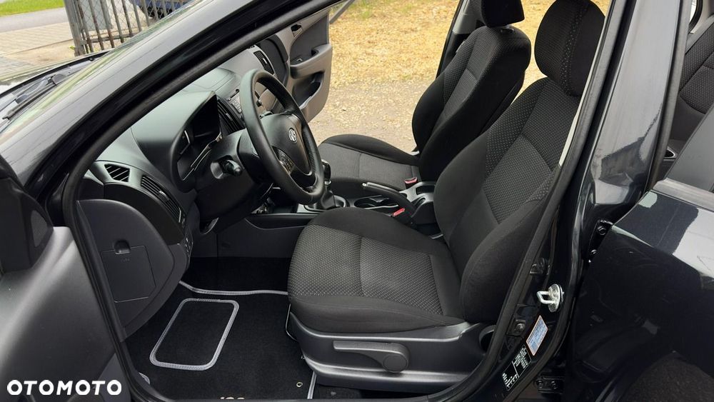 Hyundai i30 1.6 CRDi Edition 20 - 12