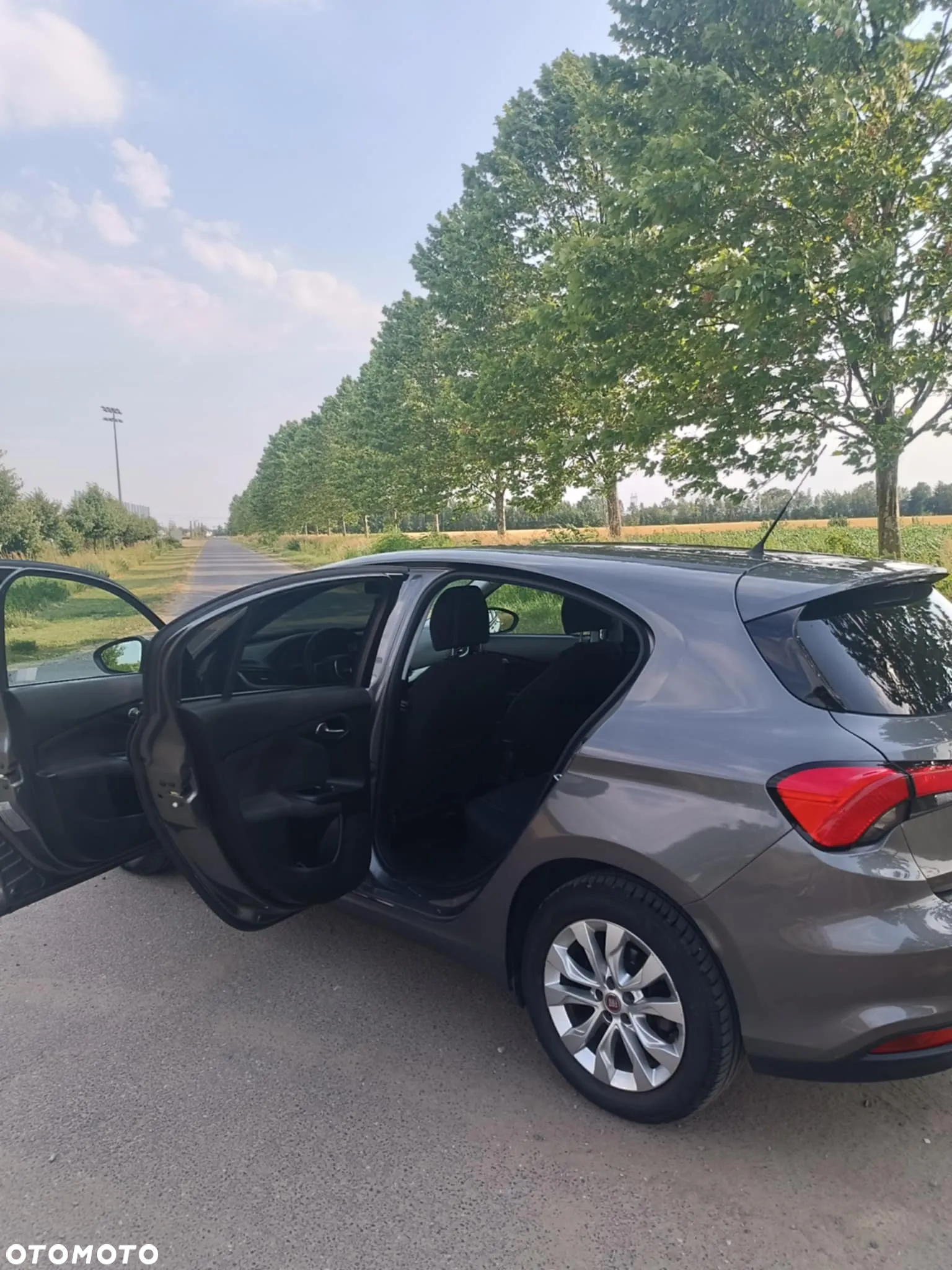 Fiat Tipo 1.4 T-Jet 16v Easy EU6d - 12
