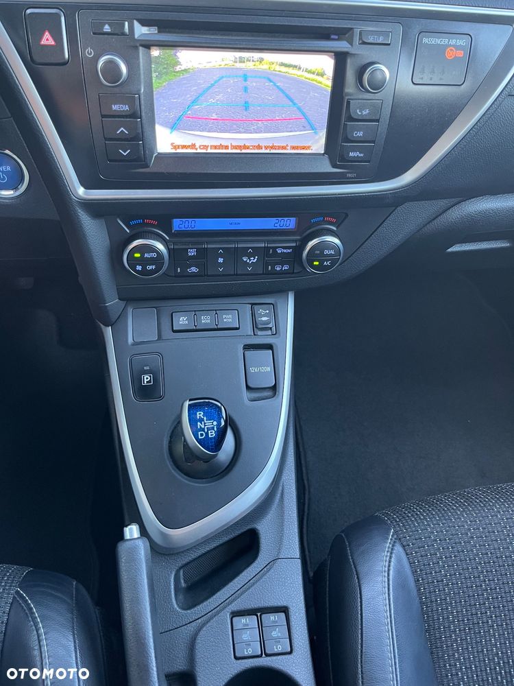 Toyota Auris 1.8 HSD Prestige NAVI - 10