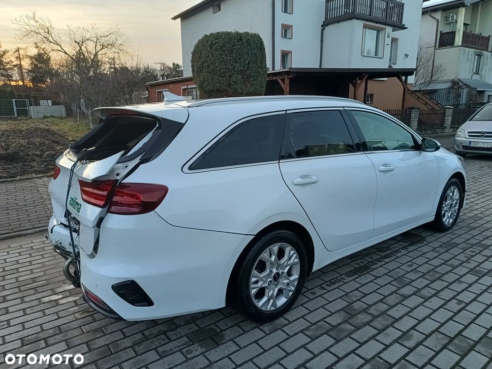 Kia Ceed 1.5 T-GDI OPF JBL Sound Edition - 11