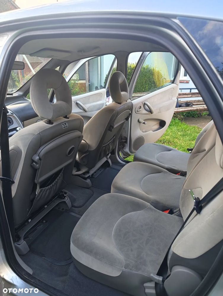 Citroën Xsara Picasso 1.6 16V Impress - 6