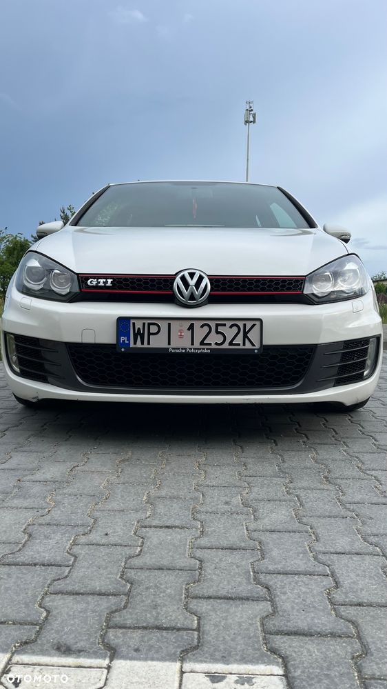 Volkswagen Golf - 2