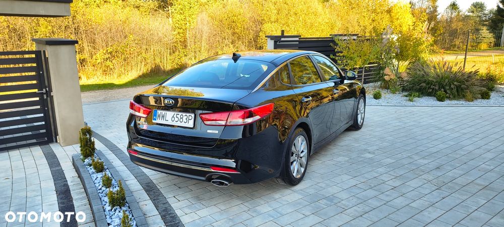 Kia Optima - 14