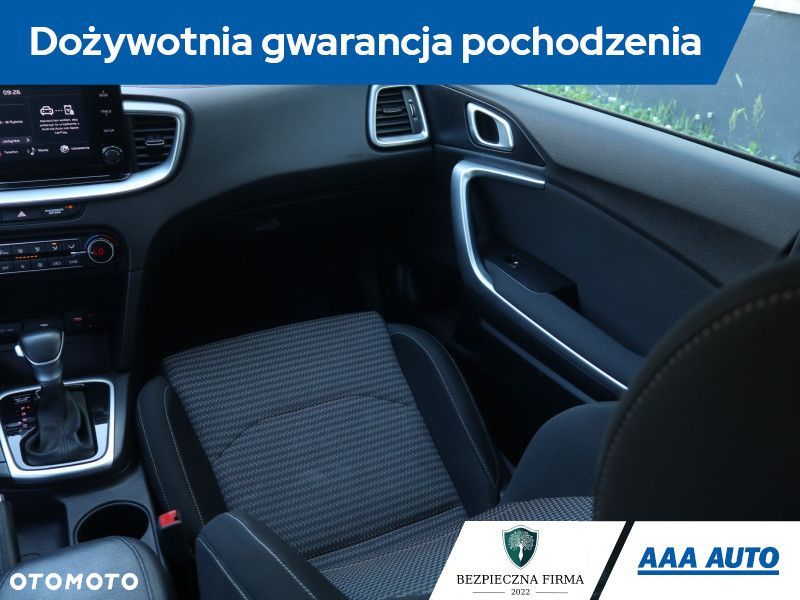 Kia Ceed - 10