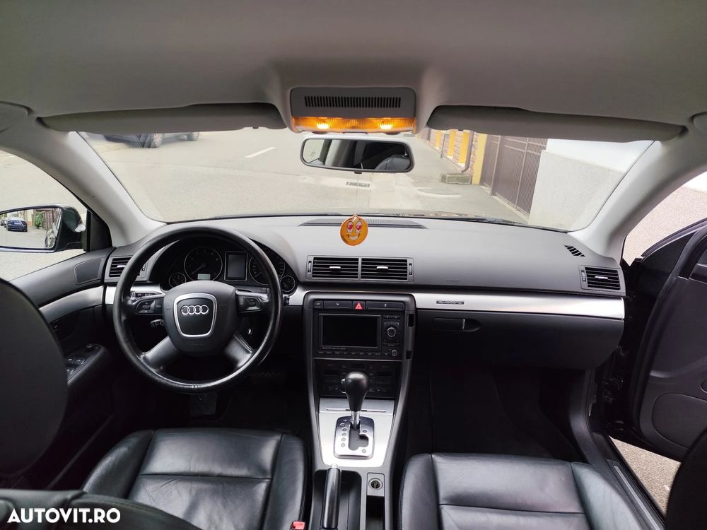 Audi A4 2.0 T FSI multitronic - 5