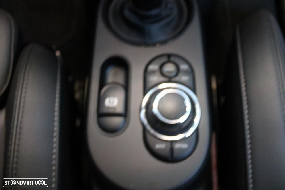 MINI 3 Portas Cooper SE Yours - 21