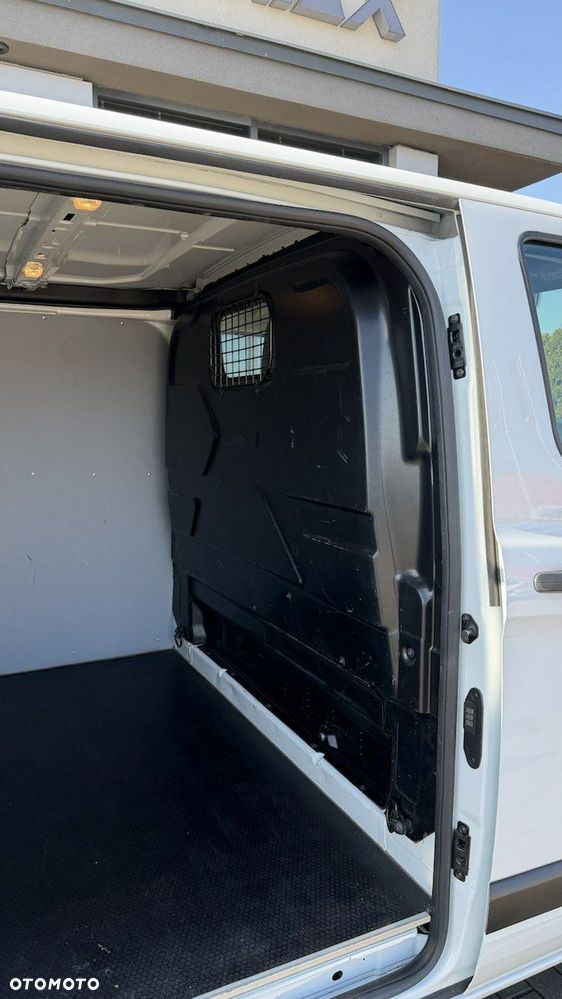 Ford Transit - 13