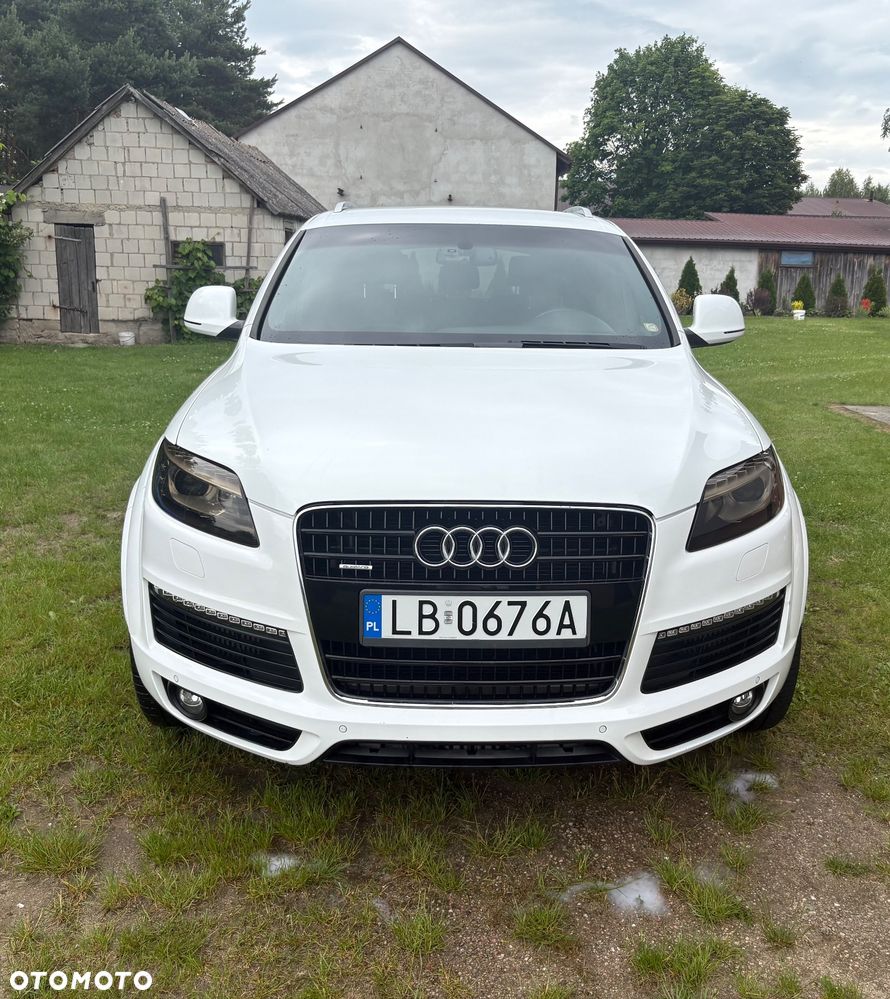 Audi Q7 - 1