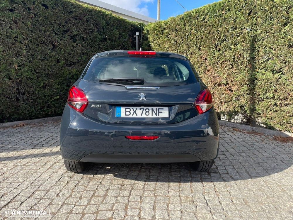 Peugeot 208 1.2 PureTech Active - 12