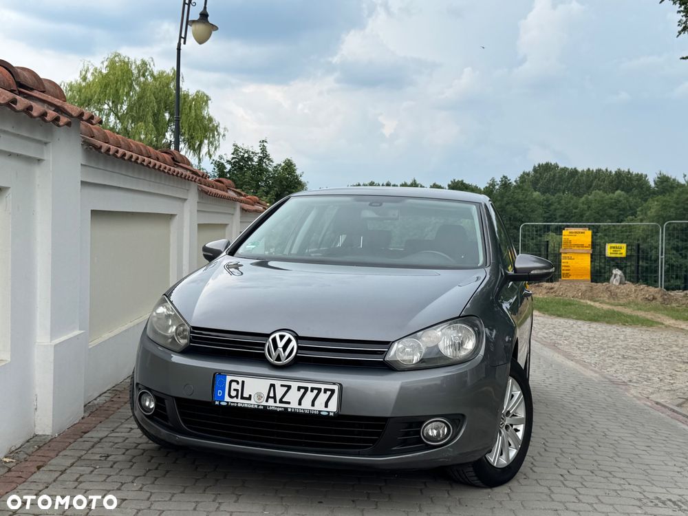 Volkswagen Golf - 6