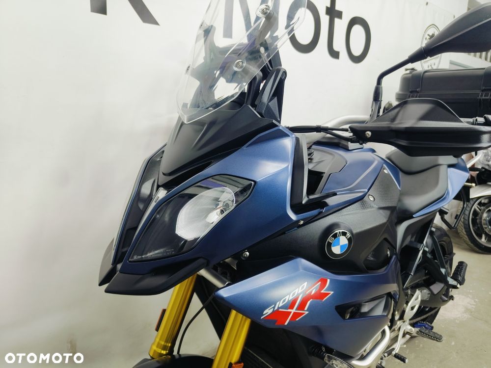 BMW S - 23