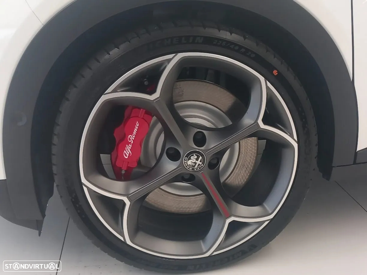 Alfa Romeo Junior Elletrica 50 kWh Veloce - 12