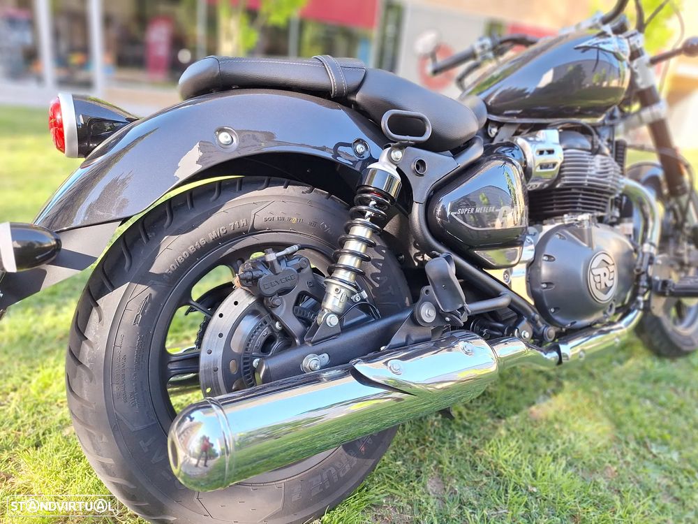 Royal Enfield Super Meteor 650 - 5