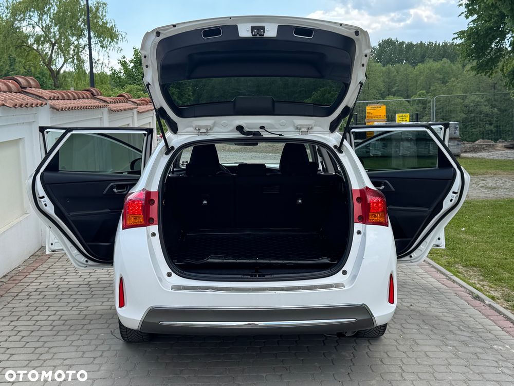 Toyota Auris - 26