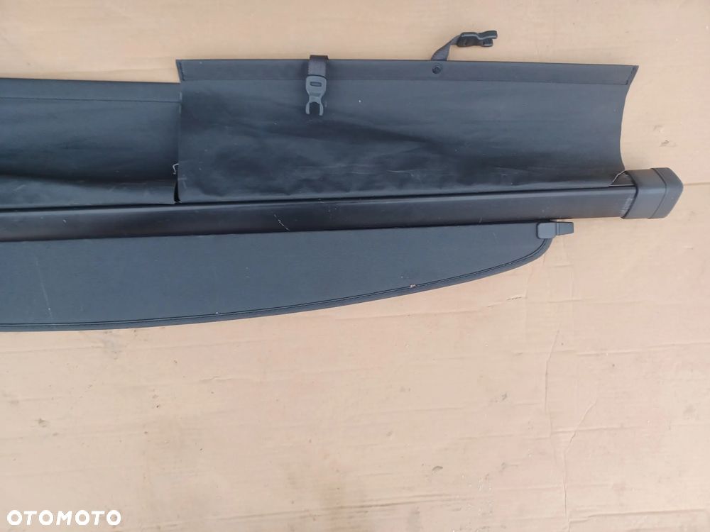 ROLETA BAGAŻNIKA TOYOTA RAV4 III LIFT - 2