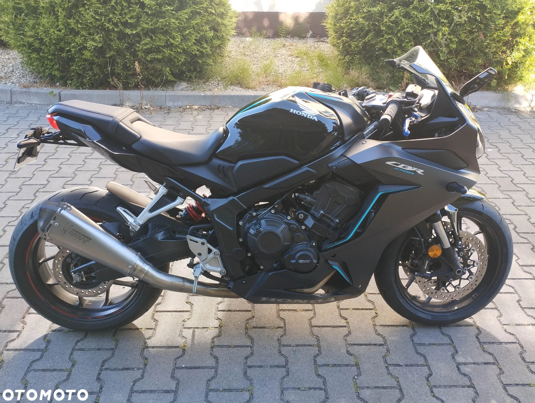 Honda CBR - 6