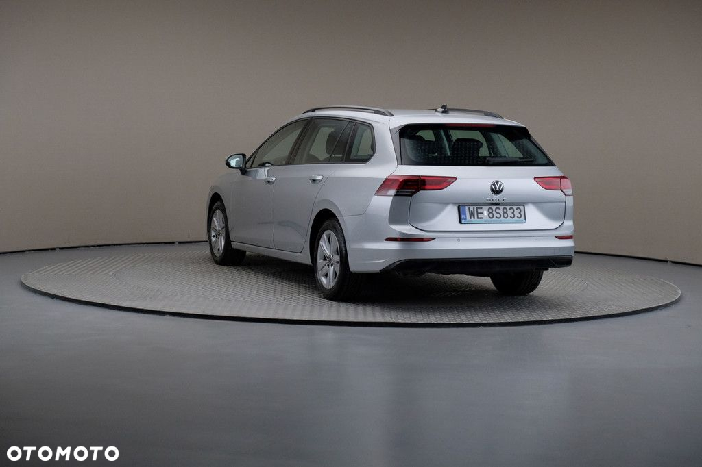 Volkswagen Golf - 2