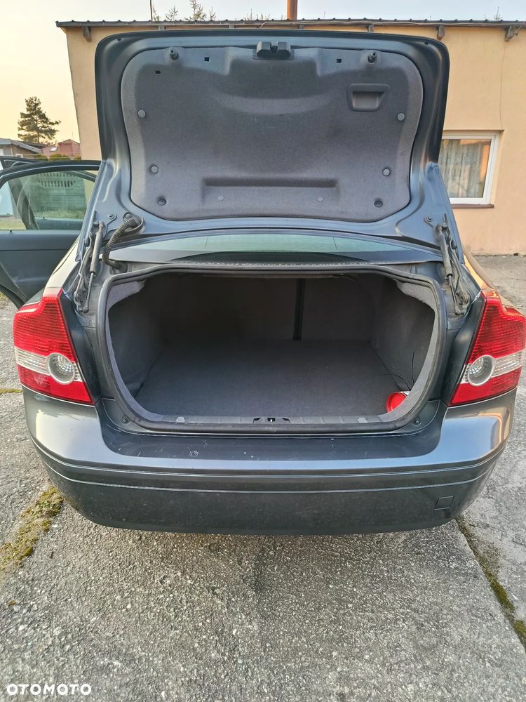 Volvo S40 1.8 Momentum - 11