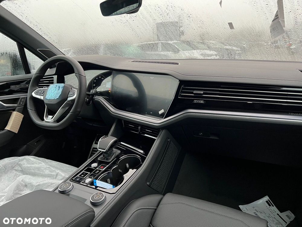 Volkswagen Touareg 3.0 V6 TDI 4Motion R-Line - 9