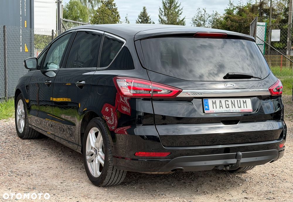 Ford S-Max - 34