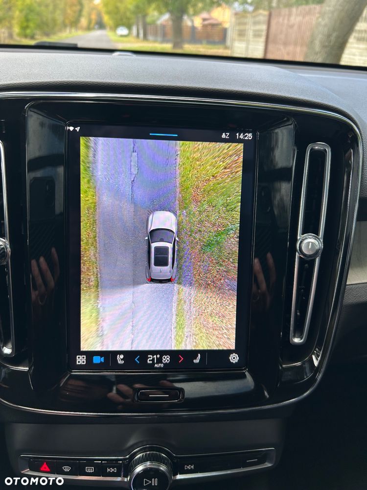 Volvo XC 40 B5 AWD Ultimate Dark - 23
