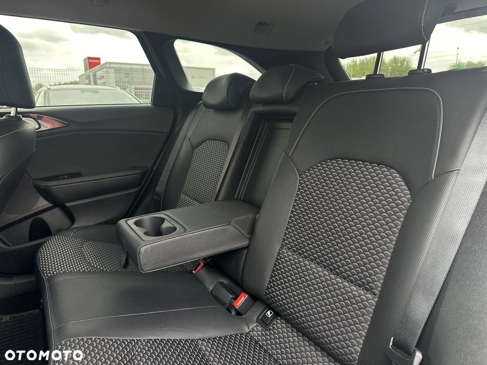 Kia Ceed 1.5 T-GDI Tribute - 16