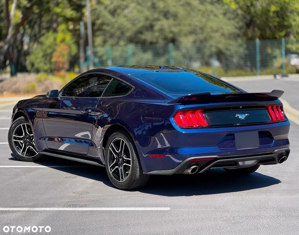 Ford Mustang - 17