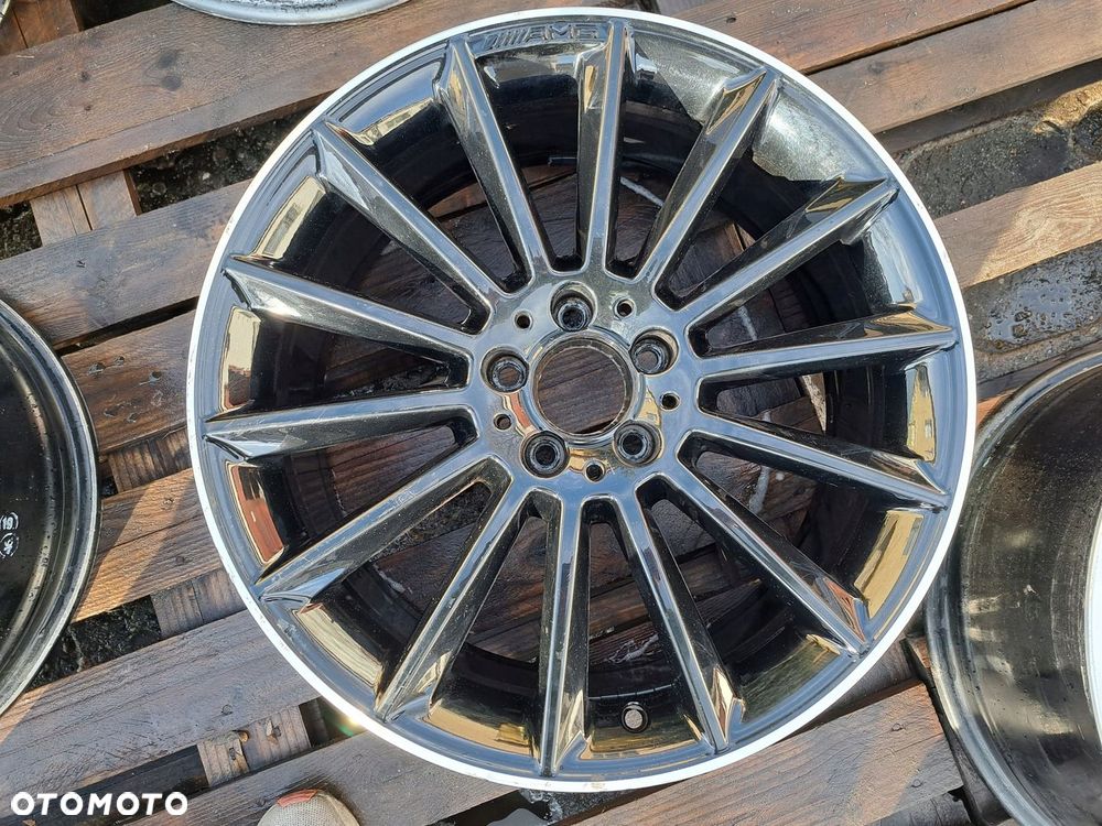 Oryg. Mercedes GLA 156 A156 A1564012800 8j 19 et43.5 AMG 4906 R-D - 1