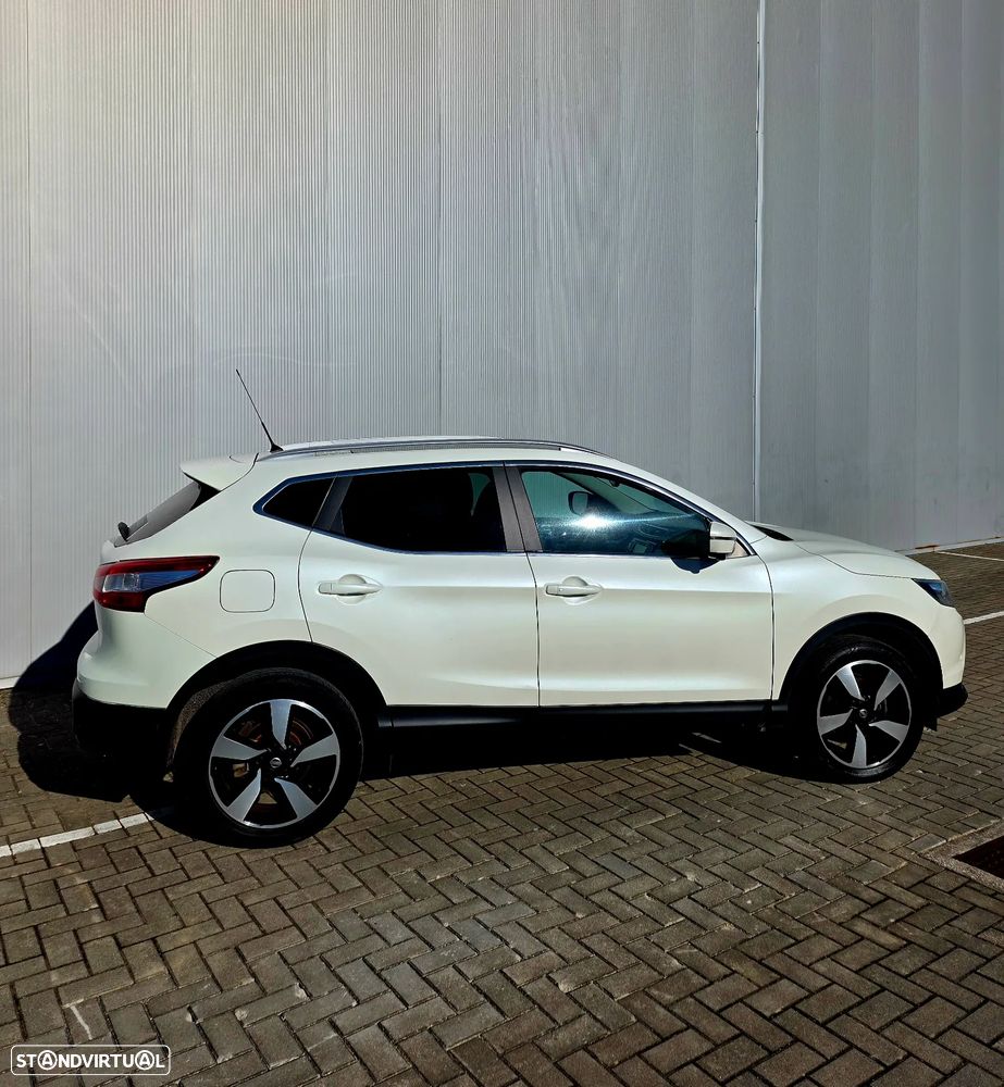 Nissan Qashqai 1.5 dCi N-Connecta 18 RS+PS - 2