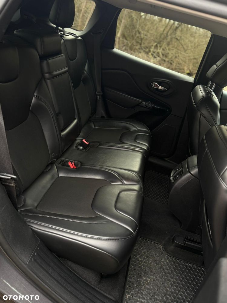 Jeep Cherokee 2.0 GME Active Drive I Limited - 12